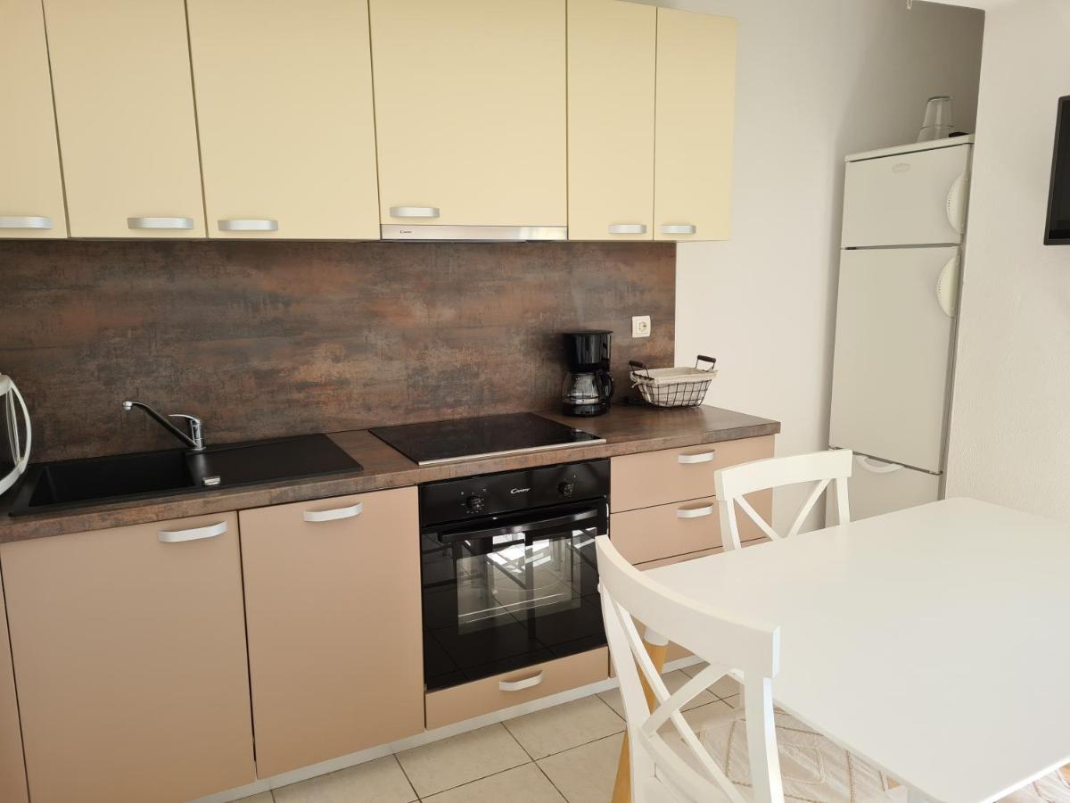 Apartments Linda Palit Extérieur photo